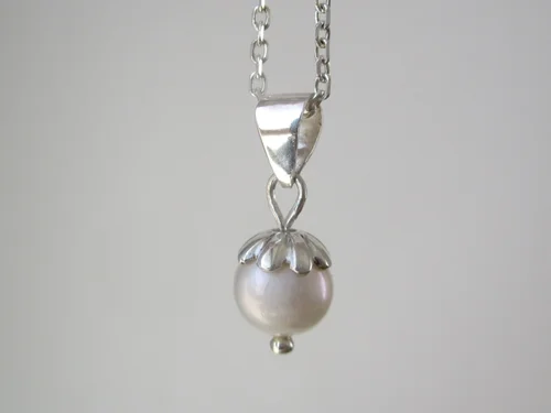 گردن آویز مروارید